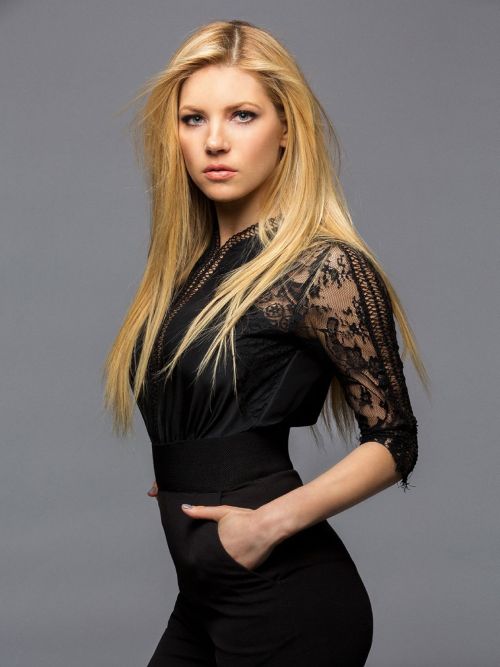 Katheryn Winnick Fotos